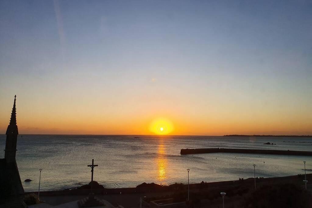 Le Phare De La Croix Pleine Vue Mer Centre Ville Concarneau Esterno foto